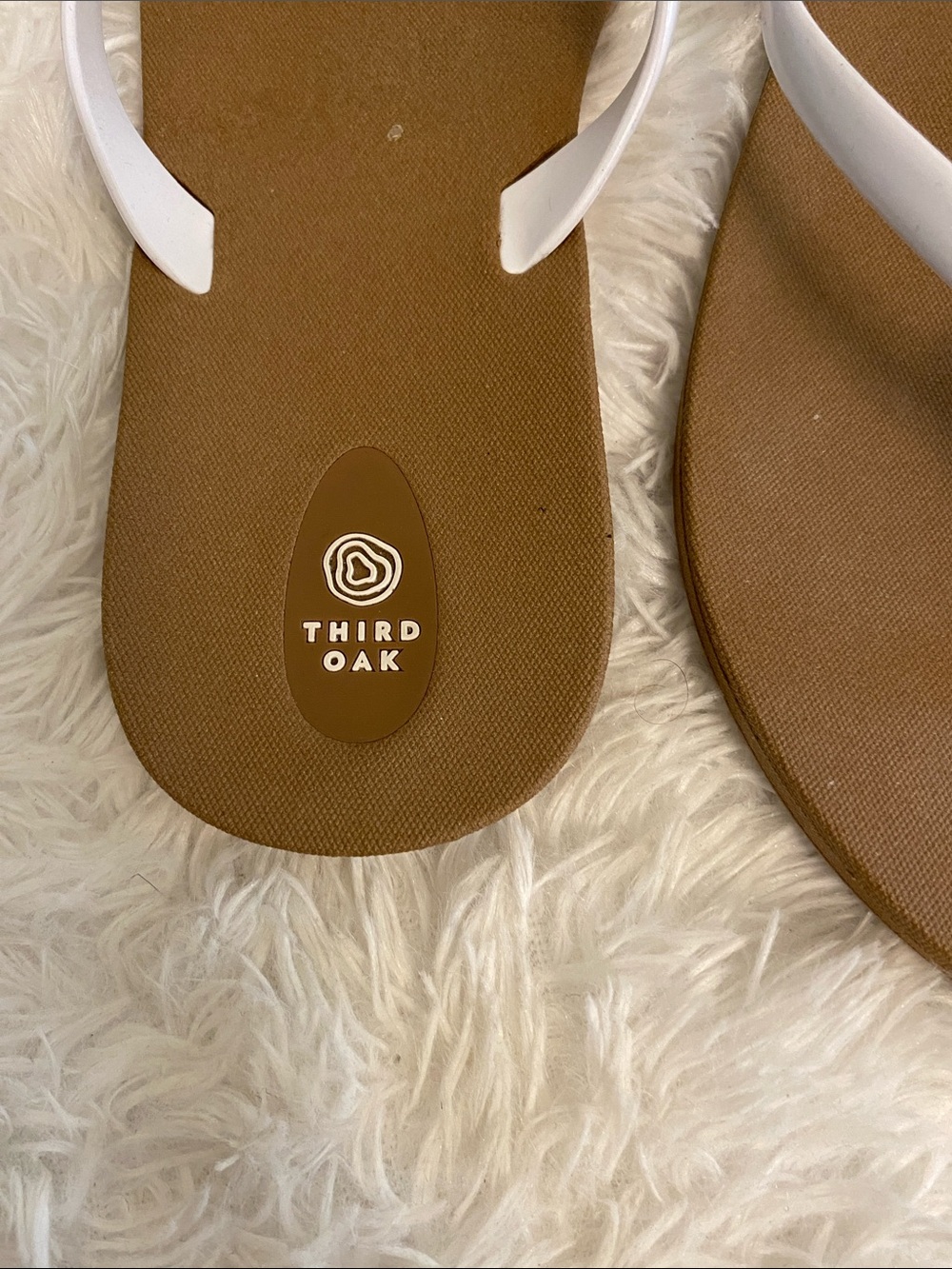 Women's White Strap Brown Flip Flops Sz 8m - Picture 4 of 6